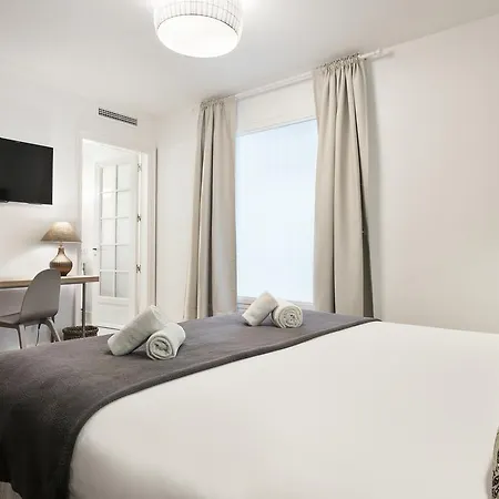 Apartment Milton House Gran Via Barcelona