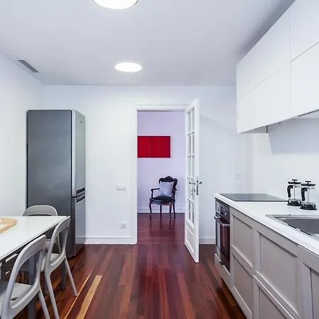 Milton House Gran Via Apartment