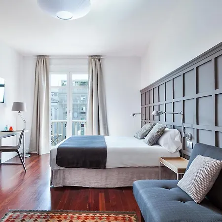 Milton House Gran Via * ברצלונה